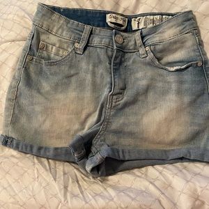 Indigo Rein girl’s roll up shorts size 7